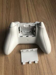 Ovladač xbox series. Robot white. - 3