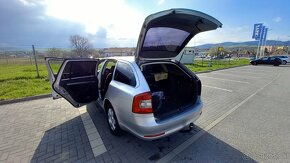 SKODA OCTAVIA COMBI 2.0tdi 2009 - 3