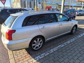 Toyota Avensis combi D-4D - 3