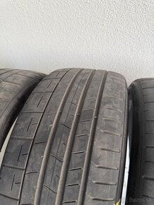 Pirelli P zero 235/35 R19 - 3