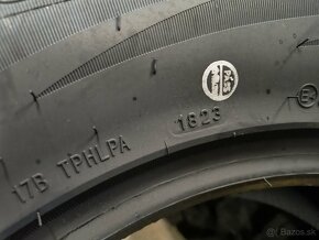 Zimné , originál pneu 285/60r18 posledné - 3