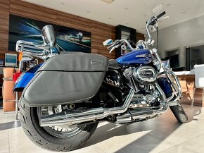 Harley-Davidson Sportster 1200 Custom - 3