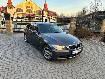 BMW e90 320 benzín , 95kw ,118000km - 3