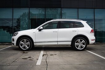 Volkswagen Touareg II 3.0 V6 TDI 240k R-Line - 3