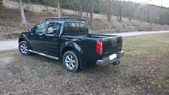 Nissan navara D40 2.5 DCI - 3