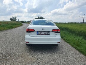 Volkswagen Jetta 2.0 TDI - 3