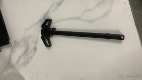 Charging handle AR-15 - 3