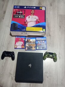 PS4 pro - 3