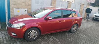 Kia ceed sw 2010 - 3