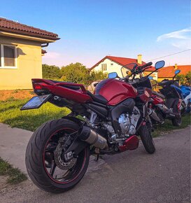 Yamaha FZ1 - 3