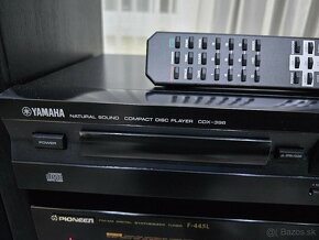 YAMAHA  CDX-396 Cd Player - 3