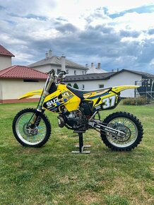 Suzuki RM 250 - 3