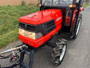 Japonský traktor KUBOTA GL 23 Diesel 3 válec, 23HP - 3