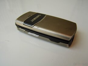 Samsung SGH-X200 Vyklápačka bez batérie skôr ND - 3