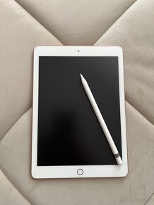 Predám Apple iPad 6th gen 128GB s Apple Pencil 1st gen - 3