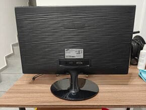 2x Monitor Samsung S24D300H - 3