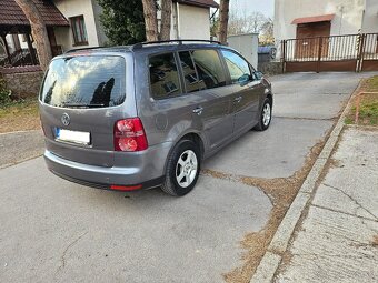 Volkswagen Touran 1.9 TDI 7-miestné - 3