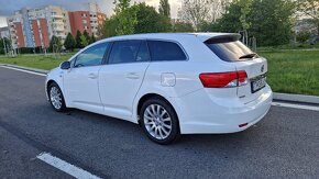 Toyota Avensis Combi 110kw Automat - 3