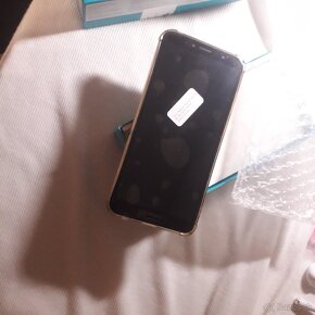 Motorola Moto e6s, čiastočne funkčná - 3