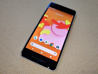 Google Pixel 2.  4gb/128gb.  Bledá metalíza. - 3