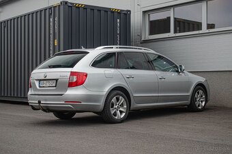 Skoda Superb Combi 2.0 TDI DSG - 3