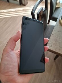 Predám Samsung Galaxy A7 (2018) Gold, dual SIM - 3