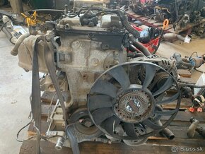 Motor VW Passat B5.5 2.3 VR5 125kw 2003 AZX - 3