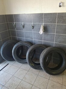 Zimne gumy 235/60 r18 - 3