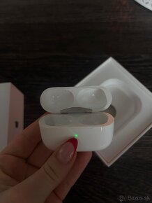 Nabíjacie púzdro AirPods pro 2nd generation - 3