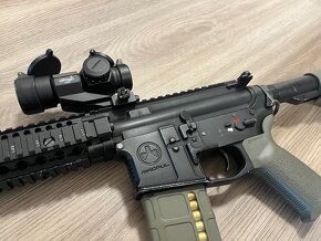 Predám airsoftovú pušku Magpul M4 - 3