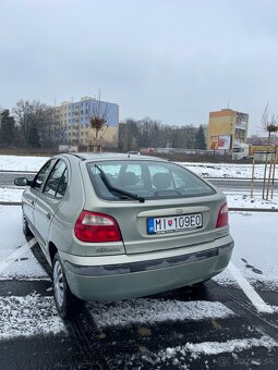 Renault Megane 1.4 - benzín, 70 kW - 3