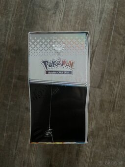 Pokémon Prismatic Evolutions Elite Trainer Box ETB - 3