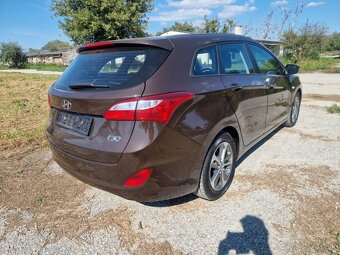 Hyundai i30 CW 1.6i CRDi VGT Fleet - 3