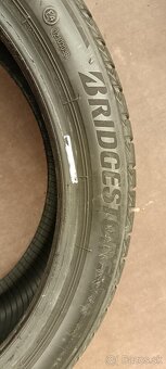 225/40 R18 92W - 3