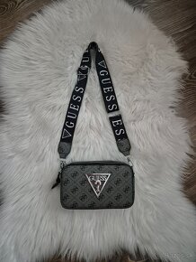 Guess kabelka crossbody sivá - 3