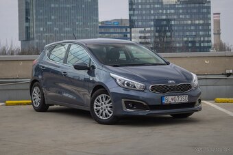 Kia Cee’d 1.4 CRDi WGT Silver, TOP stav - 3