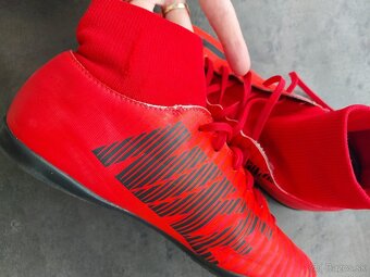 Halovky Nike Mercurial Victory Red 37.5 - 3