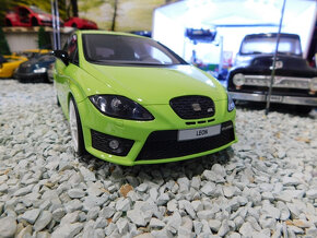 model auta Seat Leon Cupra R, zelená farba Otto mobile 1:18 - 3