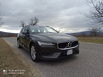 predám Volvo V60, benzín 2.0, automat, rok 2020/11 - 3