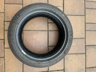 Michelin Primacy 4 225/45 R17 - 3