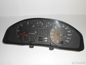 Budiky Audi A4 B5 / predfacelift / - 3