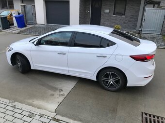 Hyundai Elantra 2017, 1.6 94kw, Style + smart pack - 3