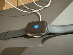 Predám Apple Watch Series 6 44mm Black GPS - 3