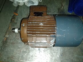 Predam elektromotor 1,1kw. - 3