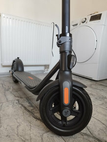 Predám nový Ninebot Kickscooter F2 (SEGWAY) - 3