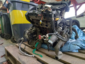 Motor Citroen C4 - 3