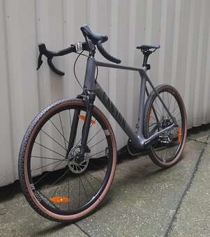 Gravel bicykel - Grizl CF SL 8 AX, 2XL, kotúčové brzdy - 3