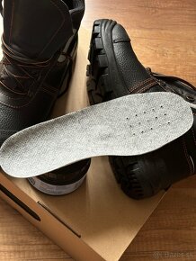 Pracovná obuv - Nové Pracovné topánky veľ 41 - 3