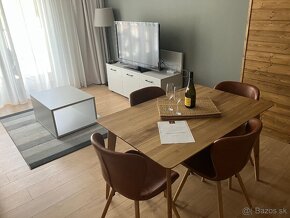 Na predaj 2- izbový apartmán s balkónom v  4 –hviezdičkovom  - 3