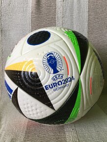 Adidas Fussballliebe EURO 2024 s podpismi futbalistov - 3